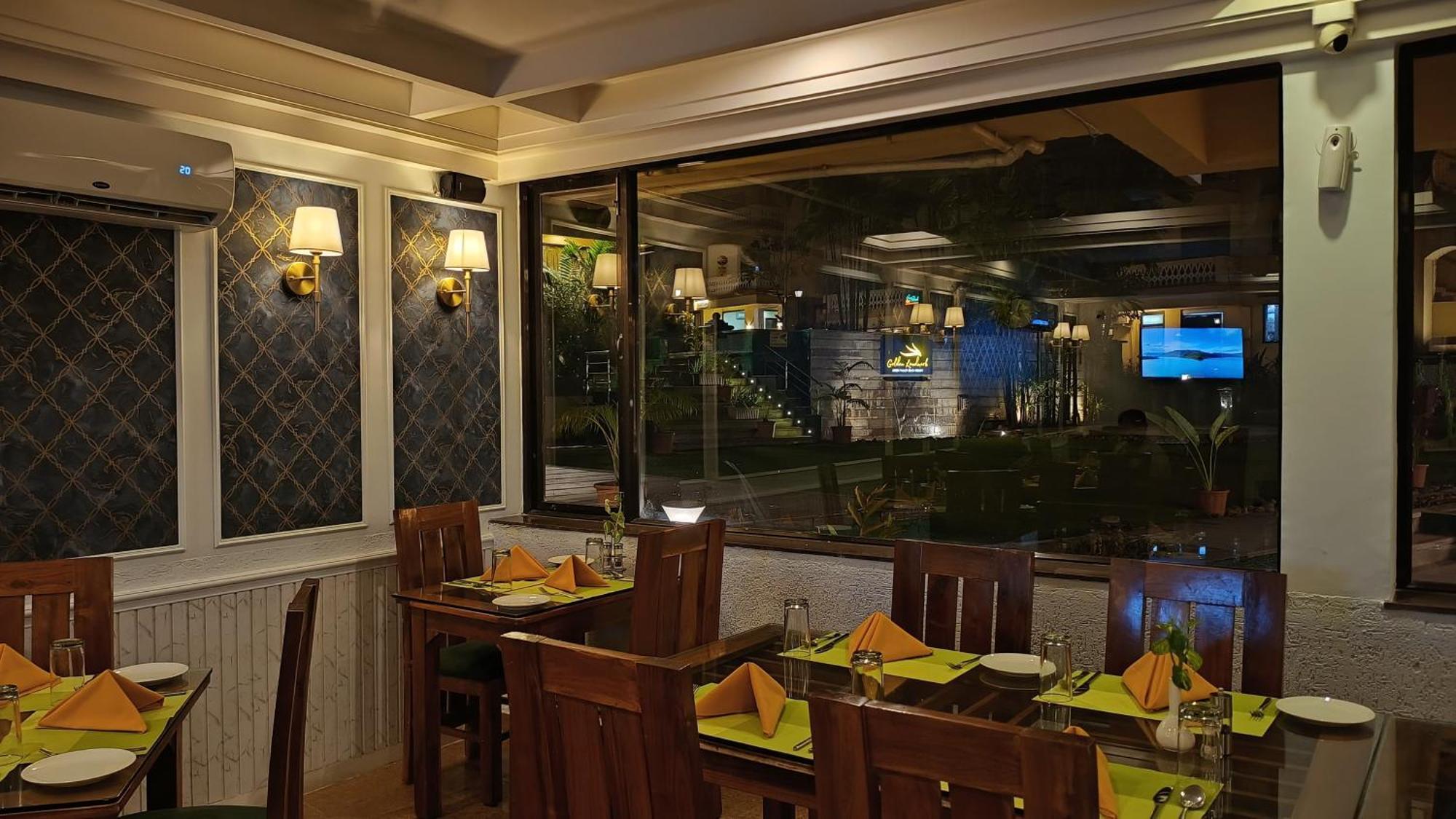 Golden Landmark Green Valley Beach Resort 多纳保拉 外观 照片