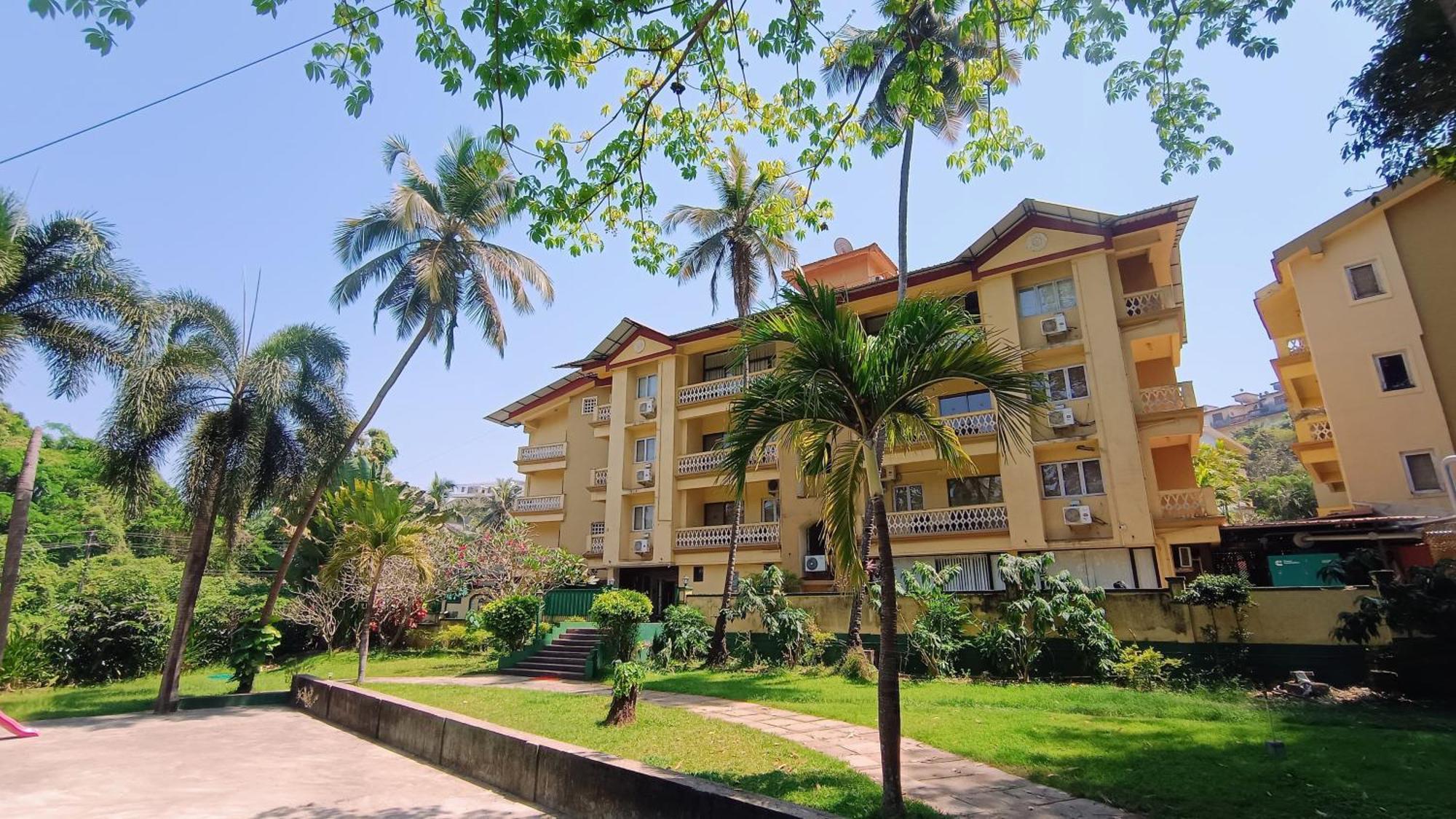 Golden Landmark Green Valley Beach Resort 多纳保拉 外观 照片